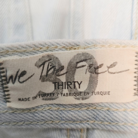We The Free Free People Maggie Mid Rise Distroyed Frayed Hem Jeans 30 NWT - Picture 4 of 5